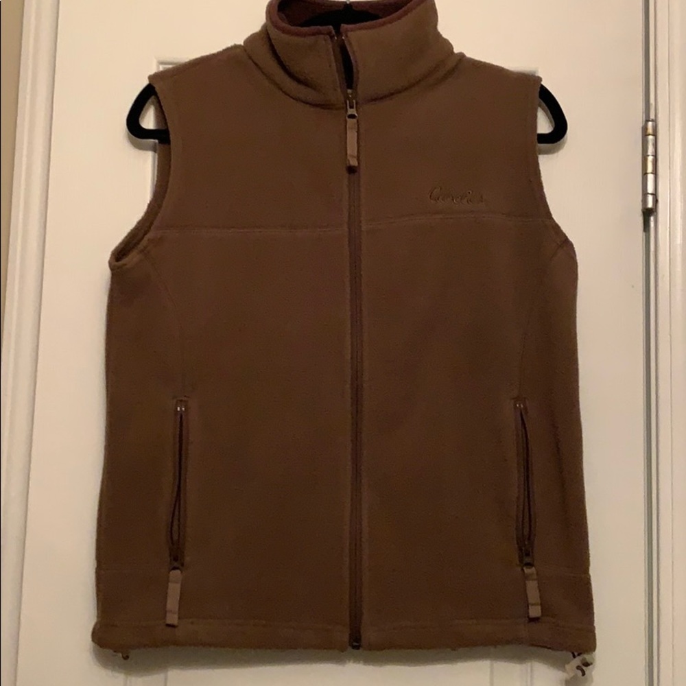 Cabelas vest